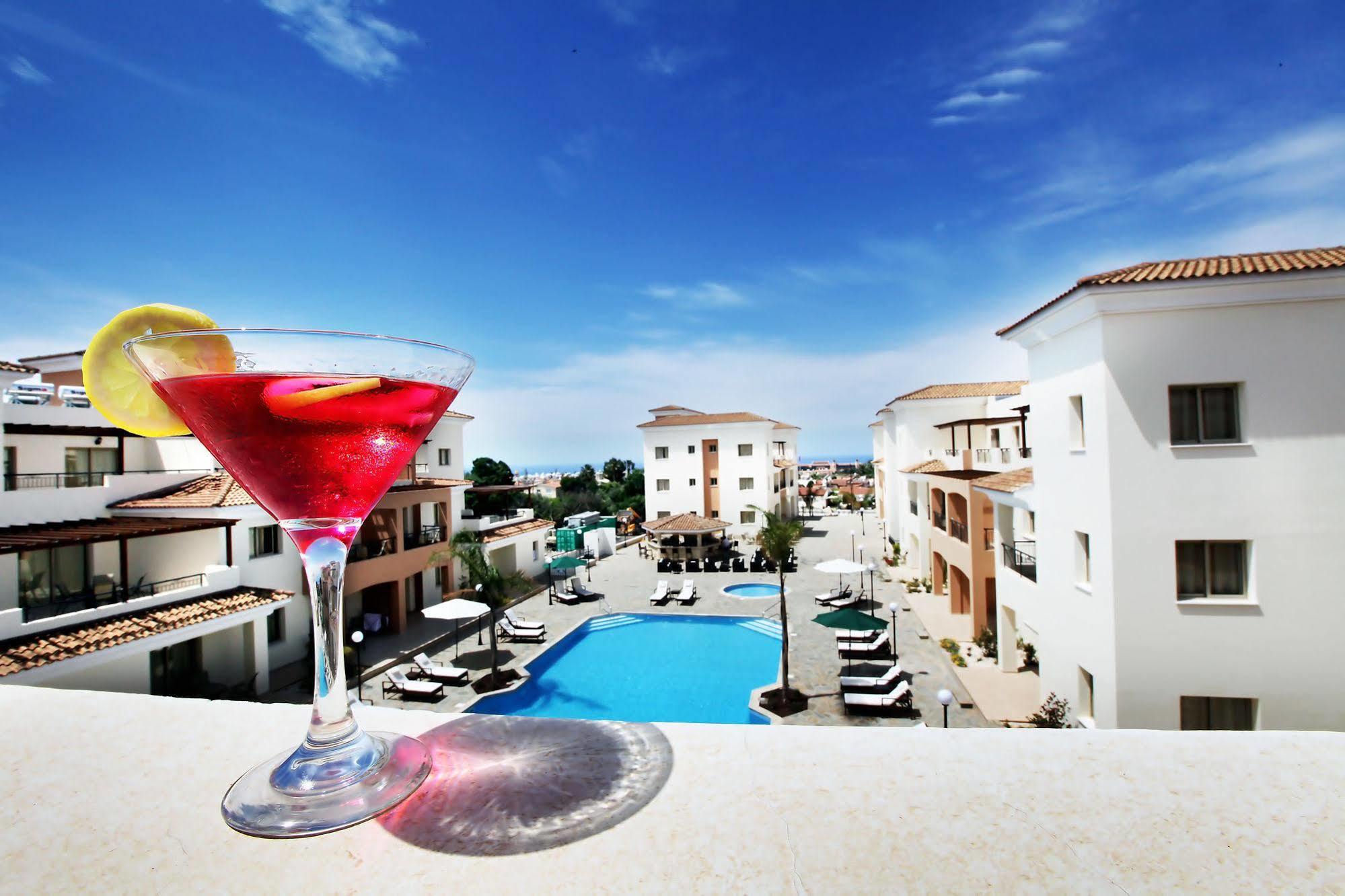 Oracle Exclusive Resort Paphos Exterior foto